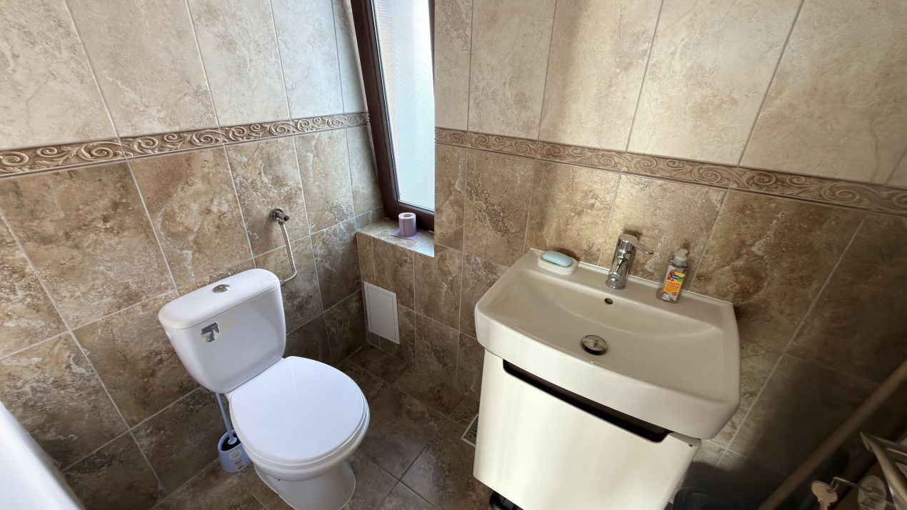 Casa 5 camere + teren 372mp cartier Bavaria