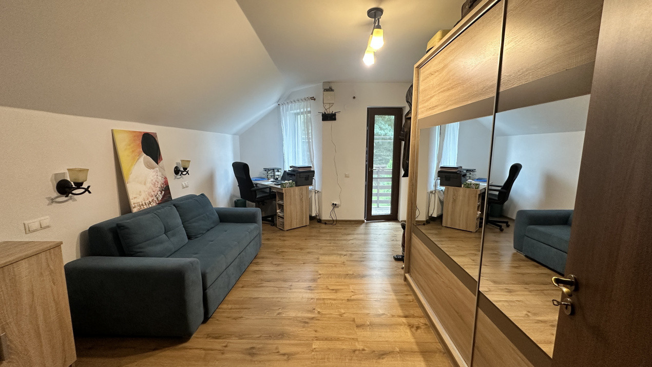 Casa de lux 5 camere zona Versailles