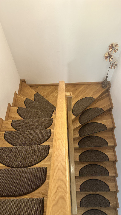 Casa de lux 5 camere zona Versailles