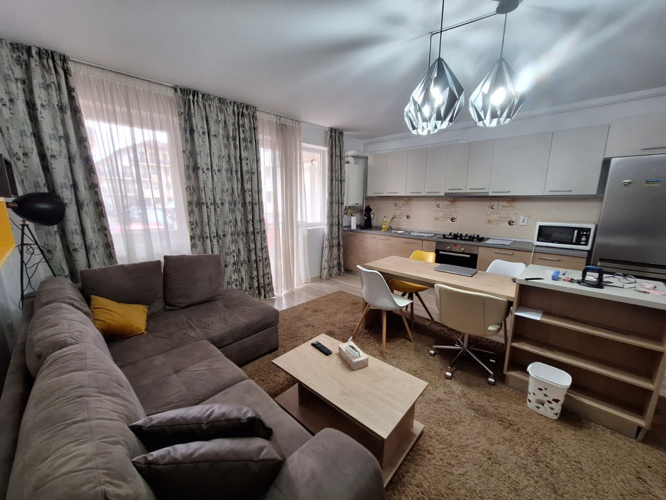 Apartament 3 Camere 73 mp Tractorul