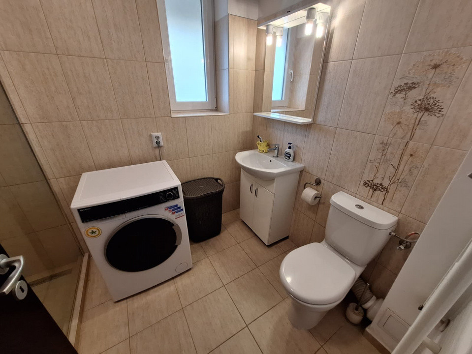 Apartament 3 Camere 73 mp Tractorul