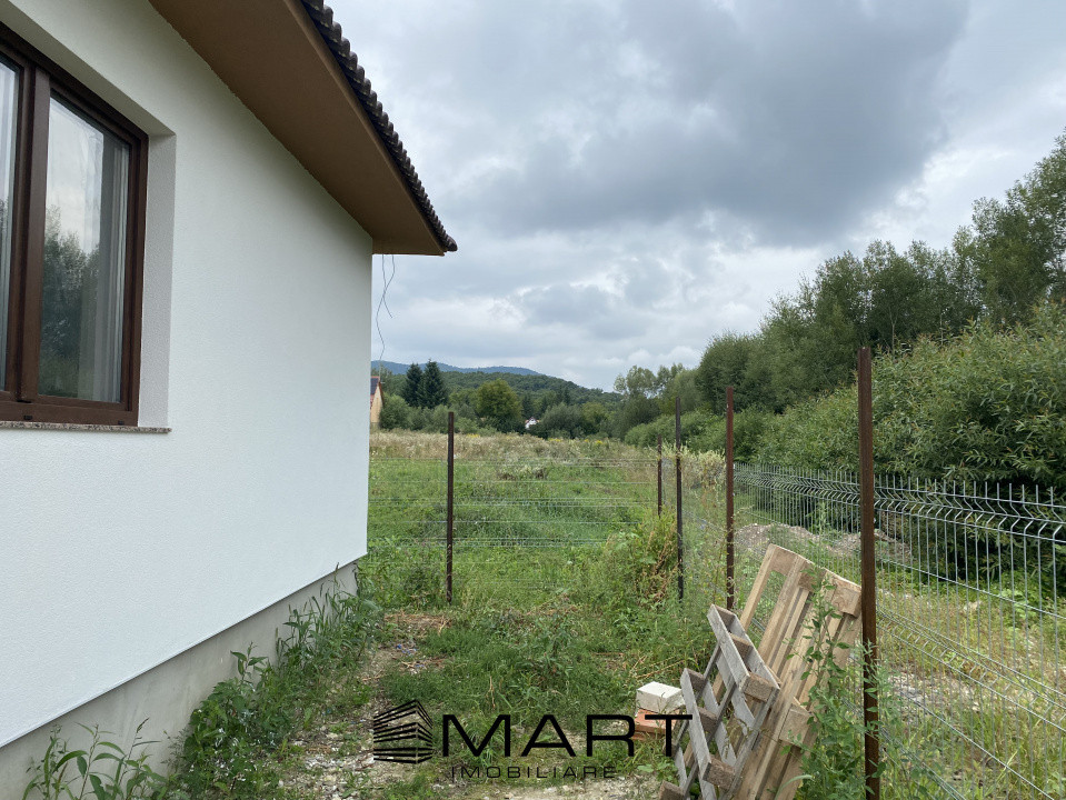 Casa noua pe un nivel - 4 camere, 150 mp, 2 fronturi stradale in Tocile