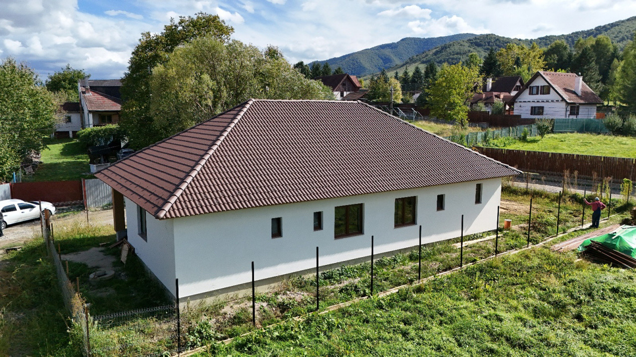 Casa noua pe un nivel - 4 camere, 150 mp, 2 fronturi stradale in Tocile