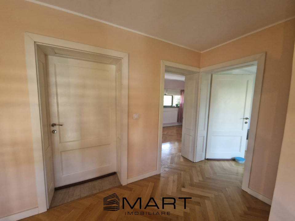 Casa cu 5 camere in Cisnadie 