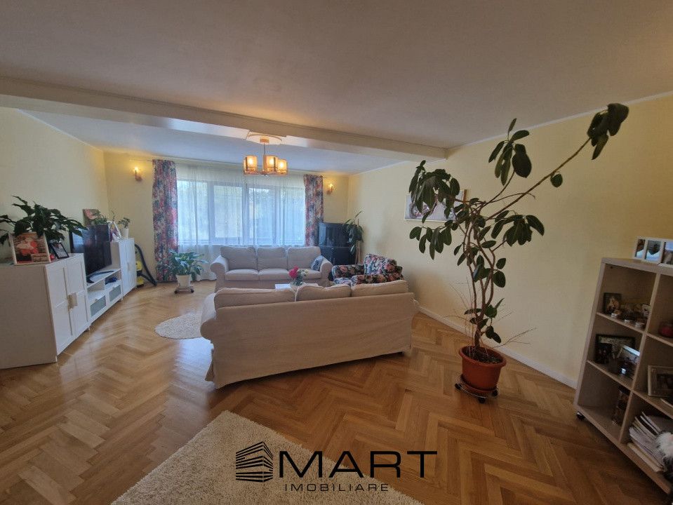 Casa cu 5 camere in Cisnadie 
