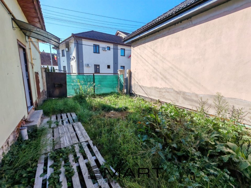 Apartament tip open space la casă,  curte proprie, zona Gusterita