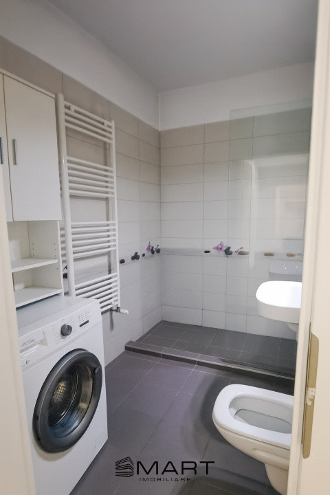 Apartament 2 camere 51 mp zona Tractorul 