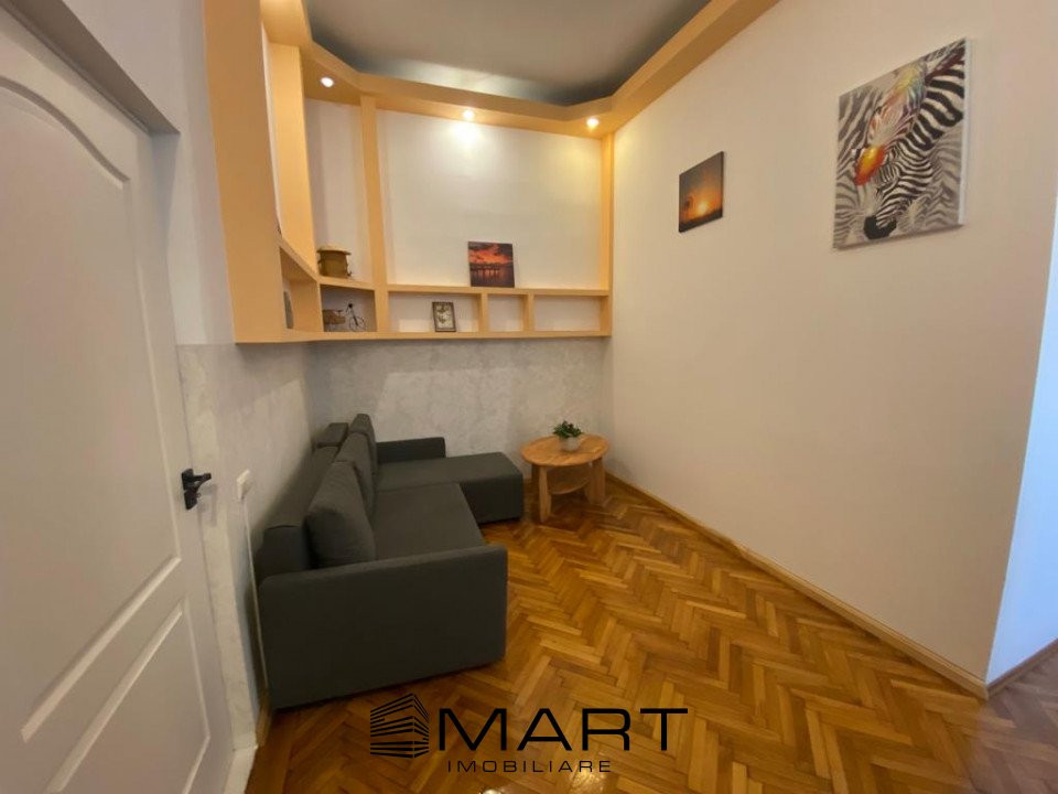 Apartament la casa 3 camere semidecomandat, zona centrala