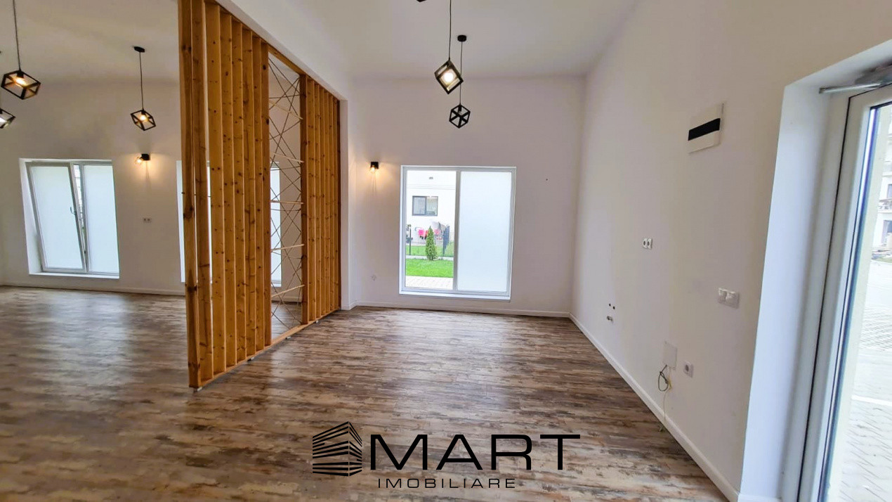 Spatiu Comercial 65 mp si curte privata in Selimbar