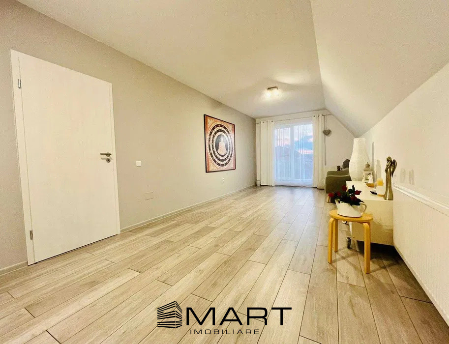 Apartament 3 camere decomandate zona Tractorul