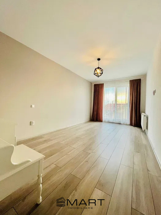 Apartament 3 camere decomandate zona Tractorul