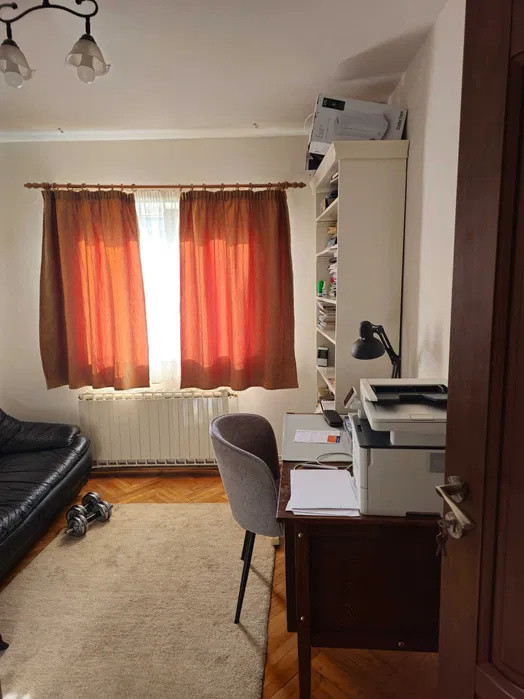 Apartamet 4 Camere Tractorul