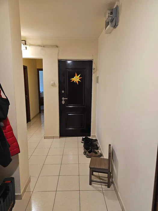Apartamet 4 Camere Tractorul