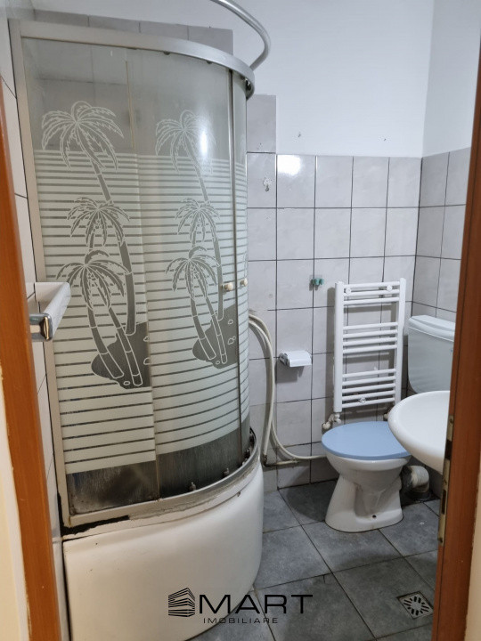 Garsoniera mobilata si utilata zona Broscarie