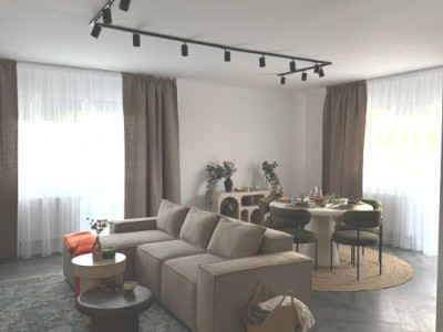 Penthouse la cheie cu 3 camere in Piata Rahovei