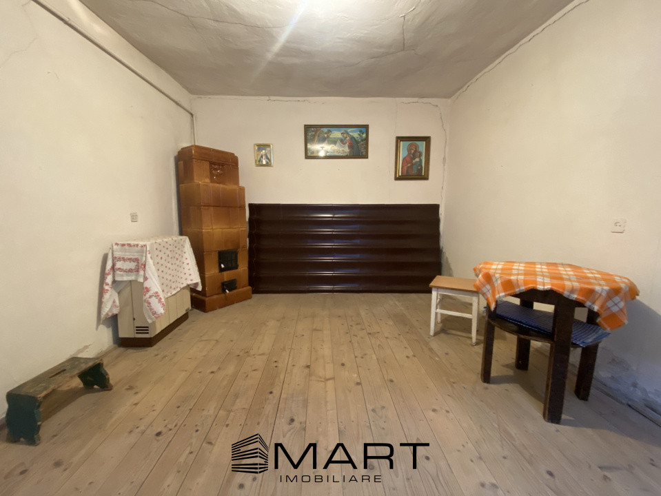 Casă 2 camere în Terezian, curte comună, posibilitate mansardare
