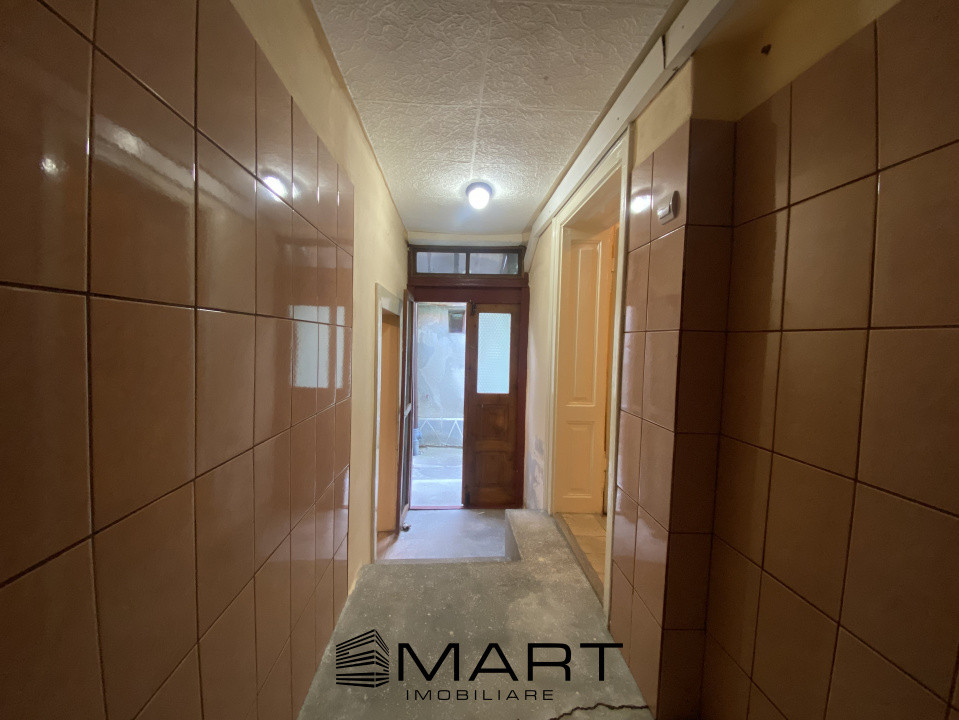 Casă 2 camere în Terezian, curte comună, posibilitate mansardare