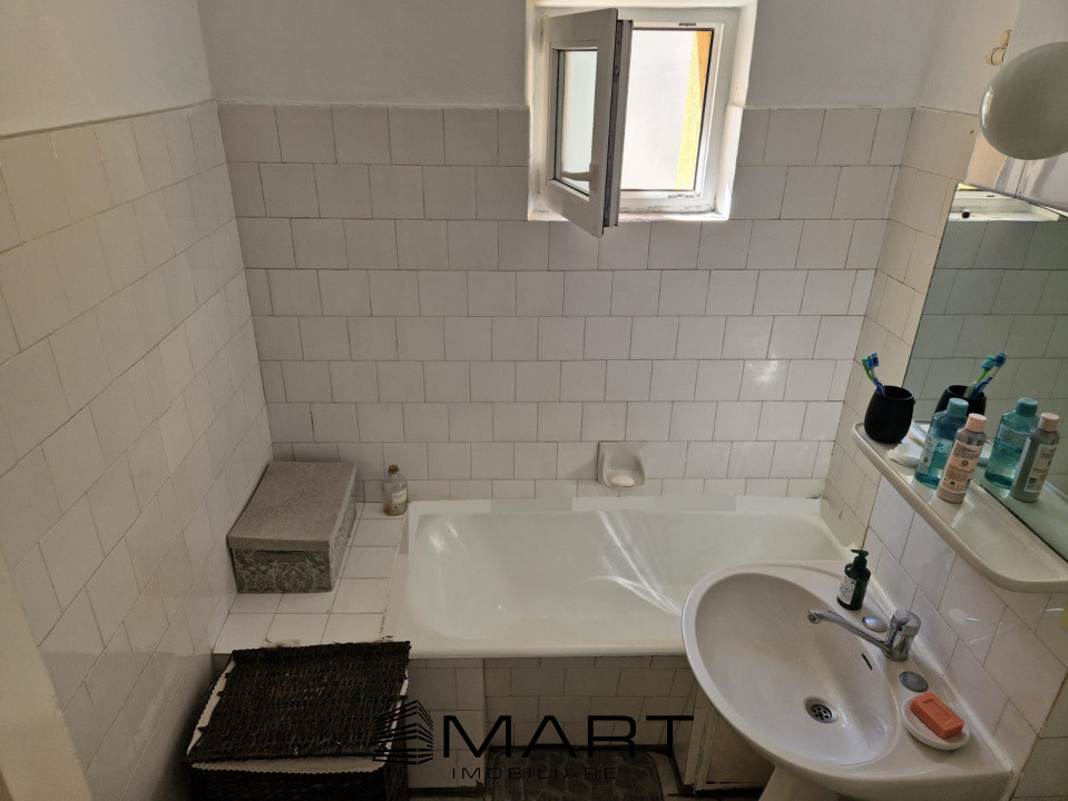 Apartament 3 camere , etaj 2 Valea Aurie