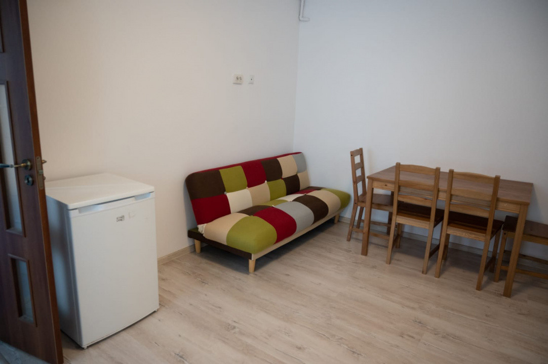 Apartament 2 Camere si Curte Zona Centrala 