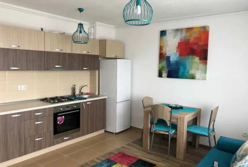 Apartament modern cu 2 camere, terasă și boxă – Tractorul, Brașov 
