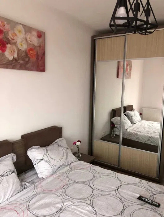 Apartament modern cu 2 camere, terasă și boxă – Tractorul, Brașov 