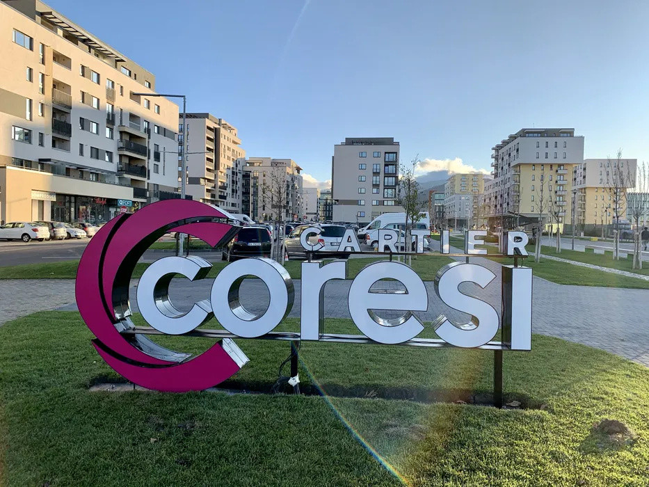 Apartament cu 2 camere – Coresi, Brașov | Mobilat, utilat complet, parcare