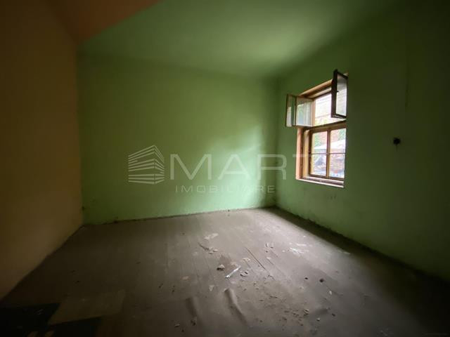 Apartament 5 camere la casa zona Turnisor