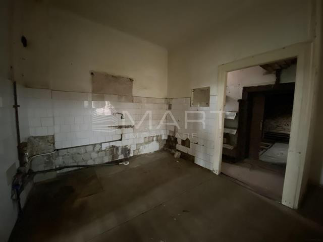 Apartament 5 camere la casa zona Turnisor