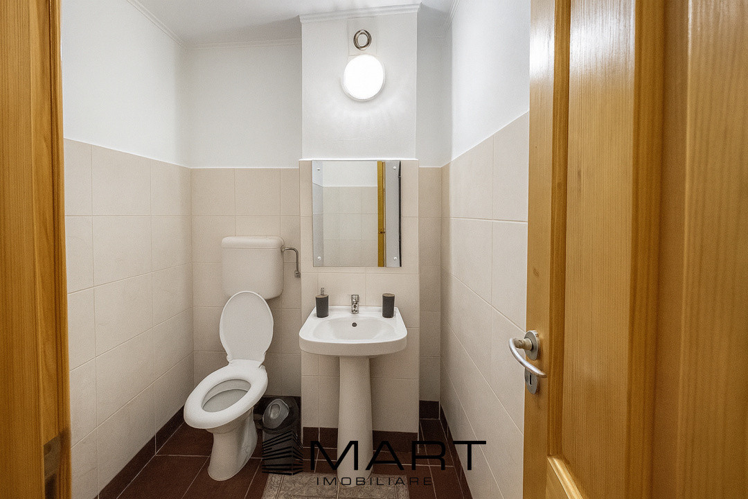 Apartament 3 camere 68 mp zona Triaj