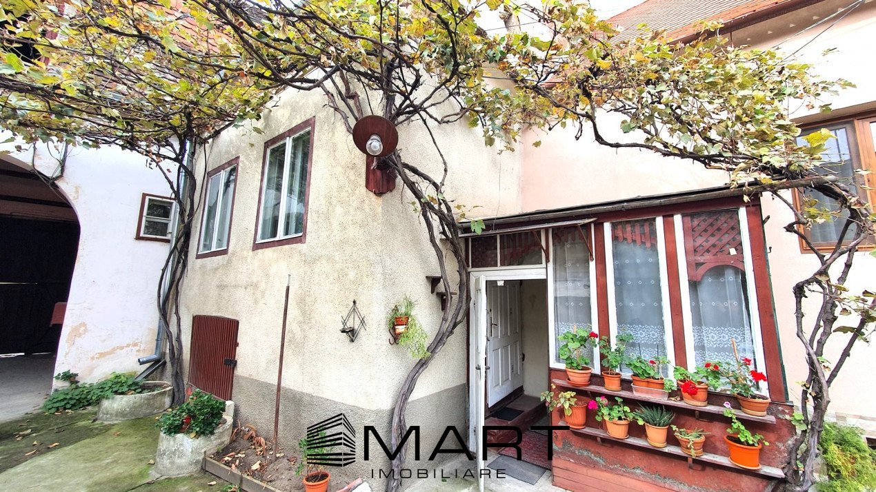 Apartament la casa 3 camere zona Orasul de Jos