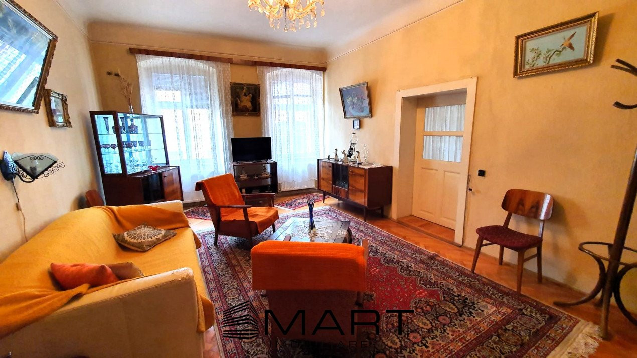 Apartament la casa 3 camere zona Orasul de Jos