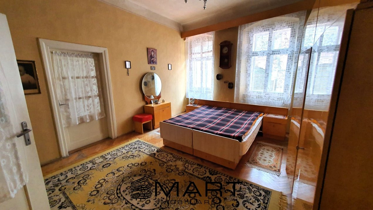 Apartament la casa 3 camere zona Orasul de Jos