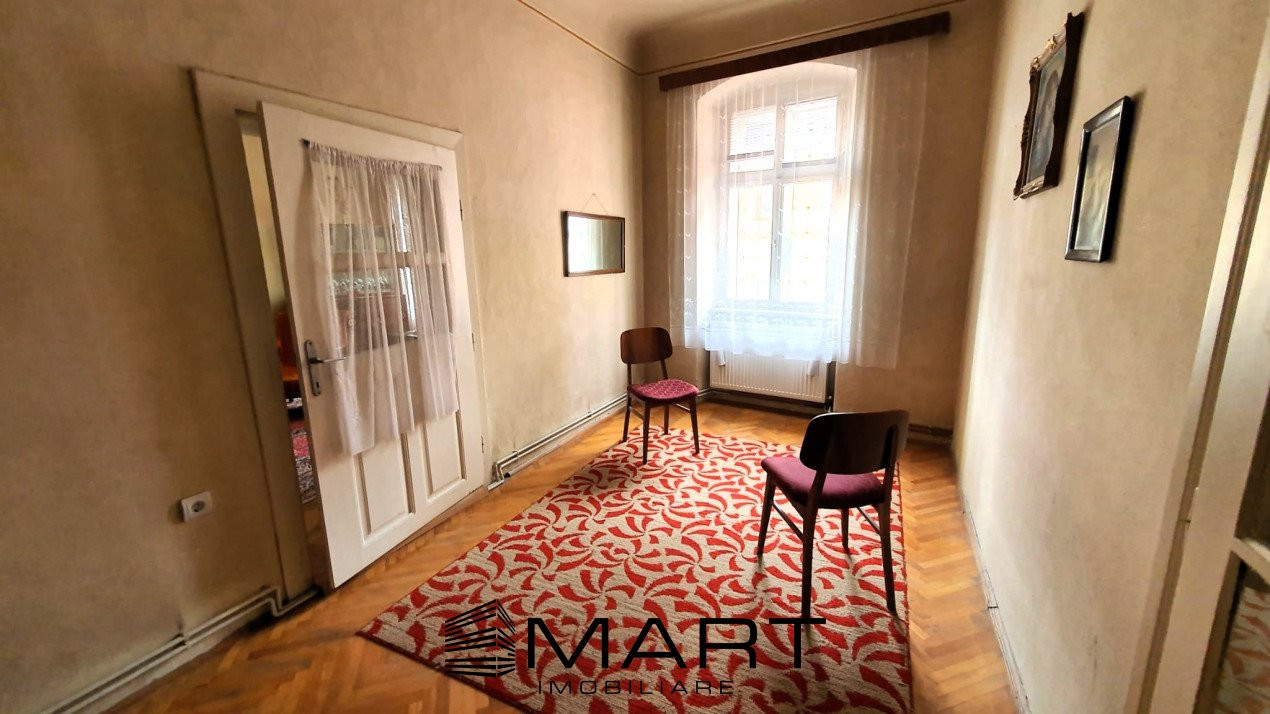 Apartament la casa 3 camere zona Orasul de Jos