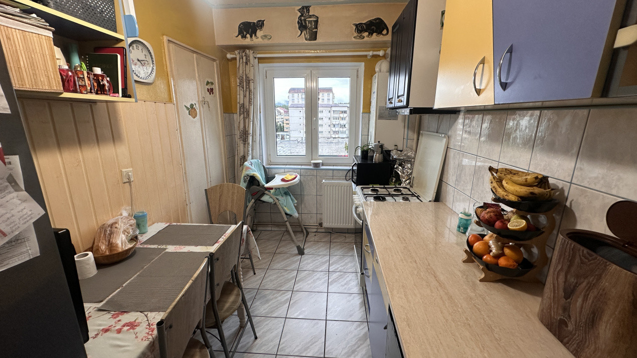 Apartament 3 camere decomandate Valea Aurie