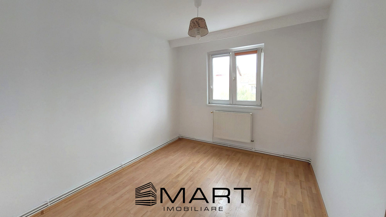 Apartament 2 camere renovat zona Vasile Aaron