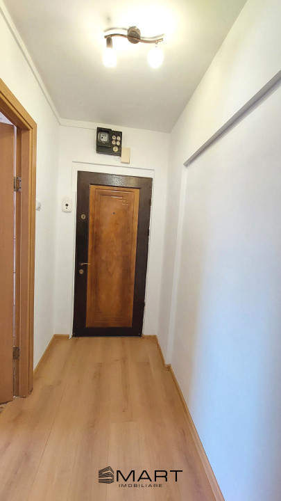 Apartament 2 camere renovat zona Vasile Aaron