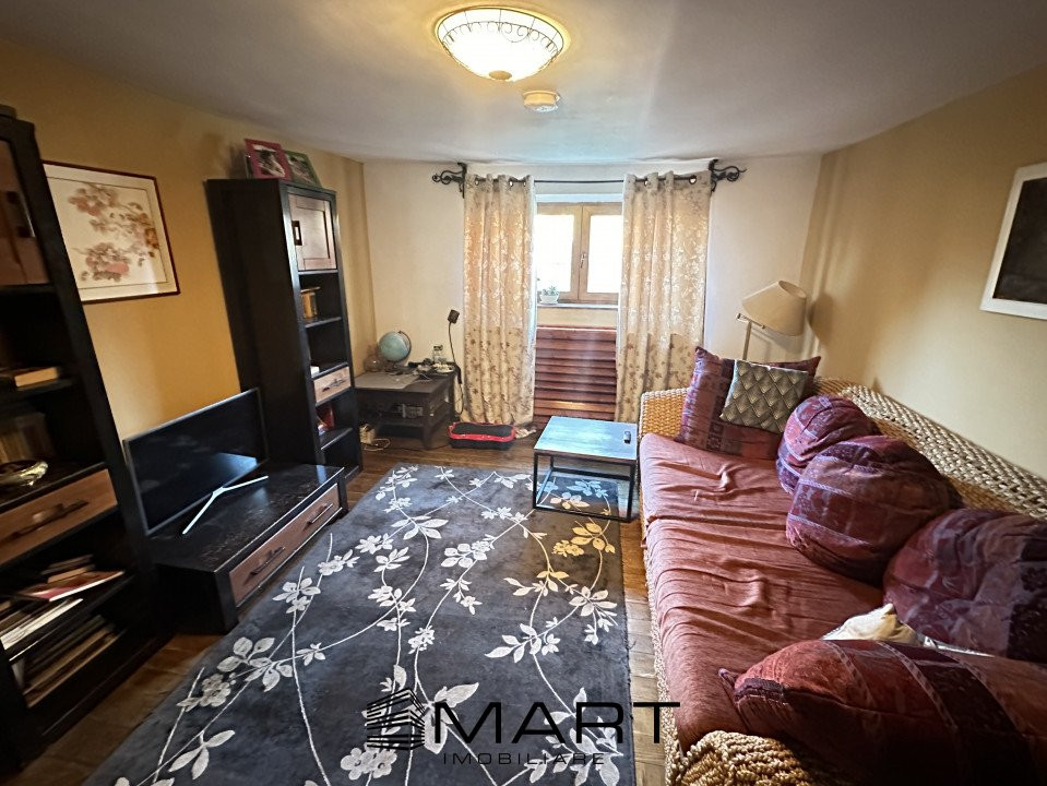 Casa tip duplex cu 3 camere + 260mp teren zona Lazaret