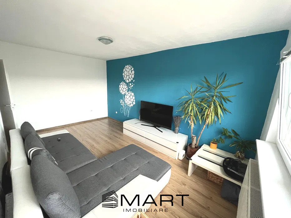 Apartament 3 camere decomandate zona Vasile Aaron