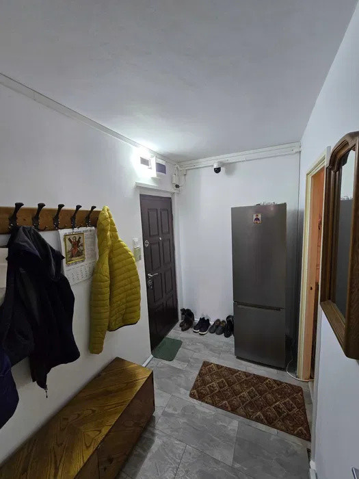 Apartament Semidecomandat Gemenii