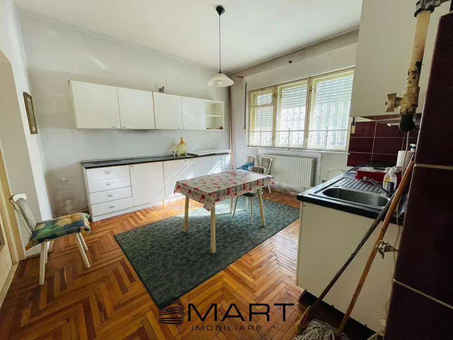 Casă spațioasă în centrul Brașovului