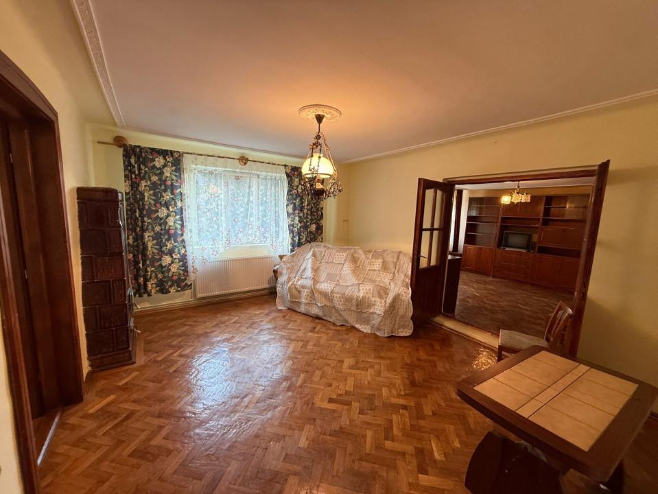 Casa 3 camere + teren 912mp zona Caraiman