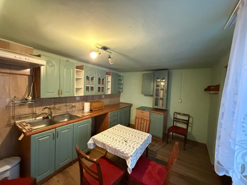 Casa 3 camere + teren 912mp zona Caraiman