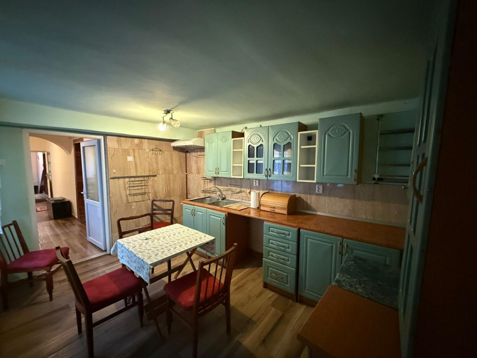 Casa 3 camere + teren 912mp zona Caraiman