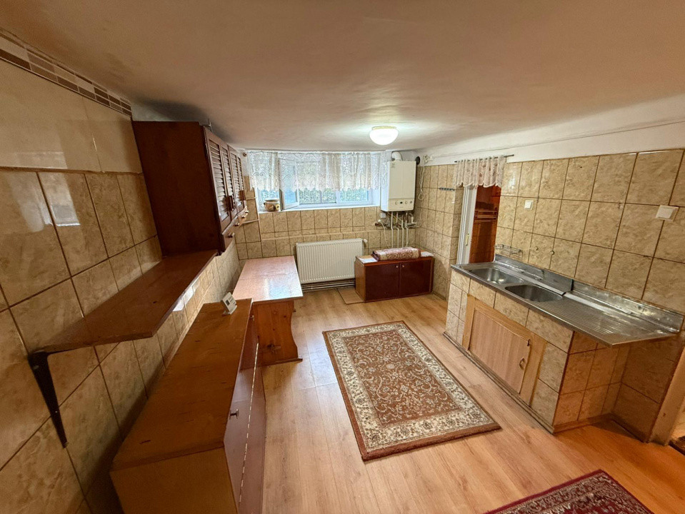 Casa 3 camere + teren 912mp zona Caraiman