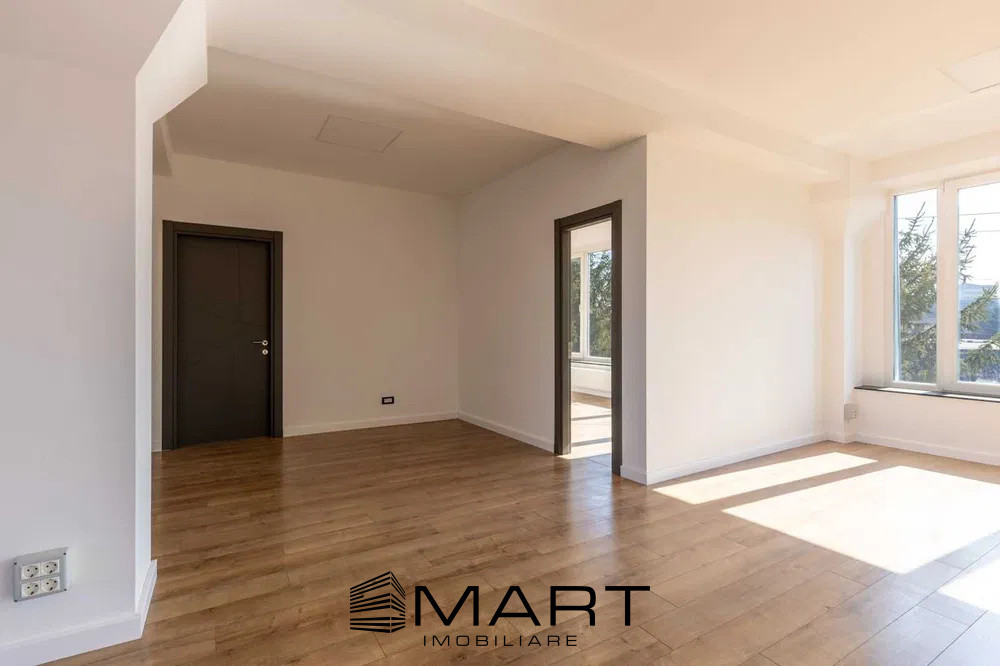 Spatiu birou, 220 mp, Zona Coresi
