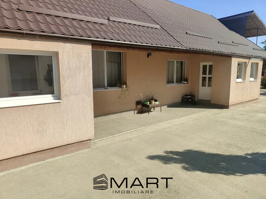 Casă cu grădină și garaj în Săcele – Turches