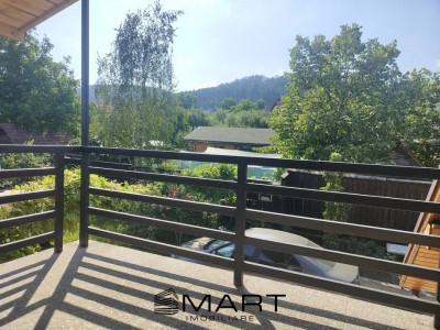 Casă cu grădină și garaj în Săcele – Turches