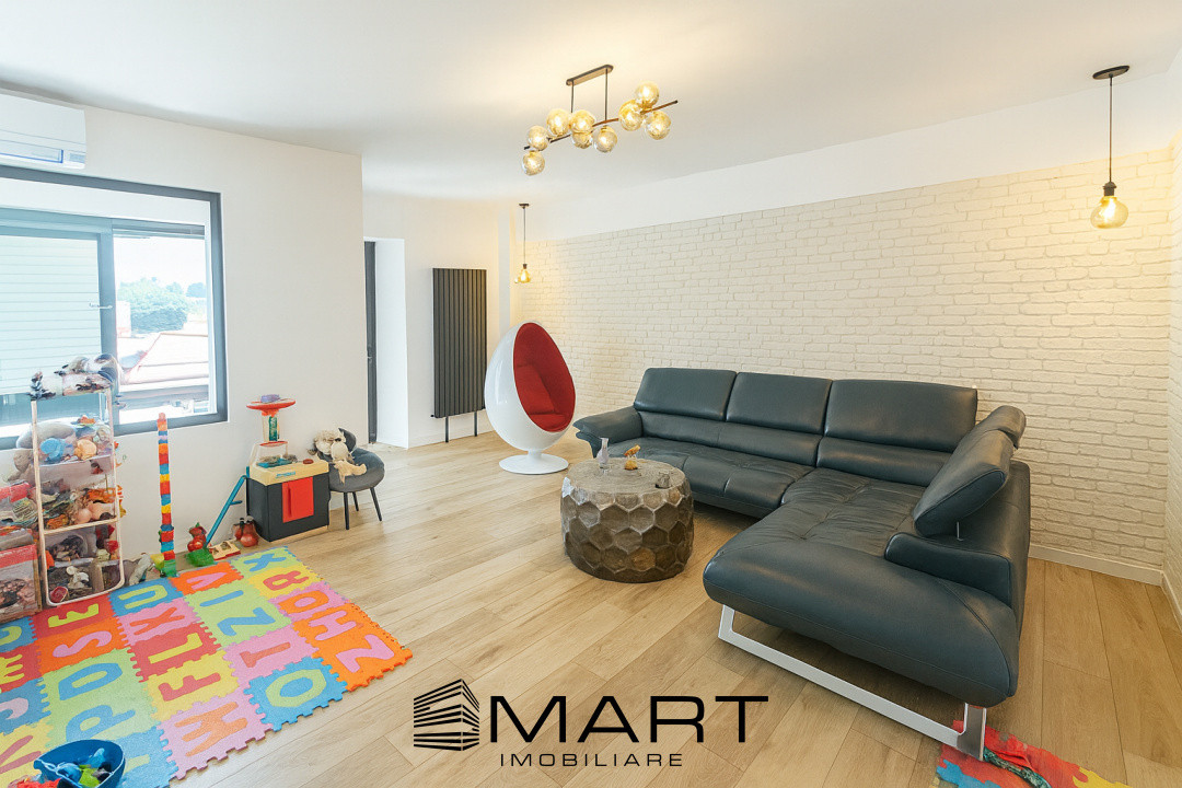Apartament 4 camere în Centrul Civic, Brașov – 105 mp