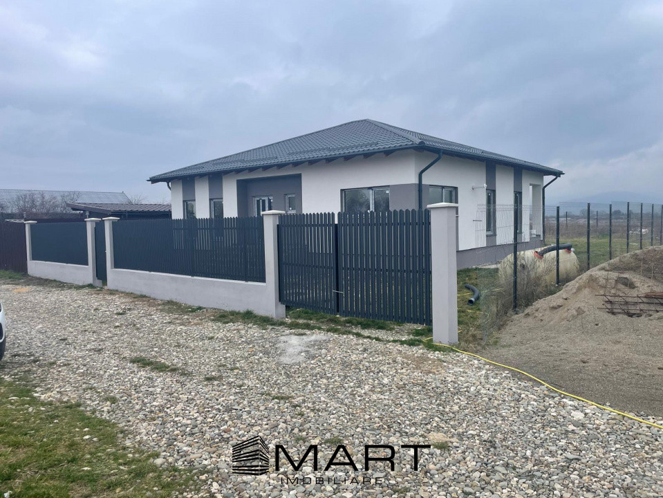 Casă modernă la cheie în Cărpiniș – tot confortul pe un singur nivel!