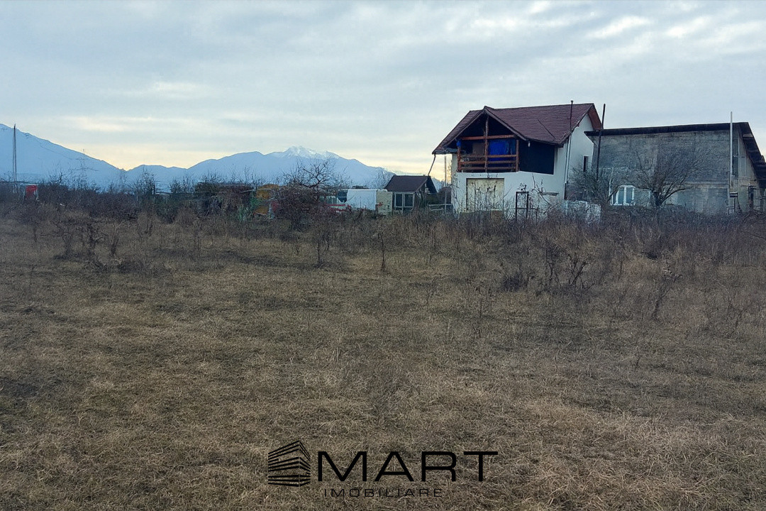 Teren intravilan de vânzare în Sânpetru – 500 mp, utilități și case în apropiere